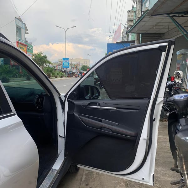 KIA SONET custom-fit car window sun shades — photo 8