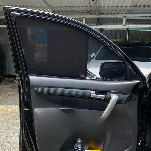 KIA SORENTO 2011-2020 custom-fit car window sun shades — photo 2