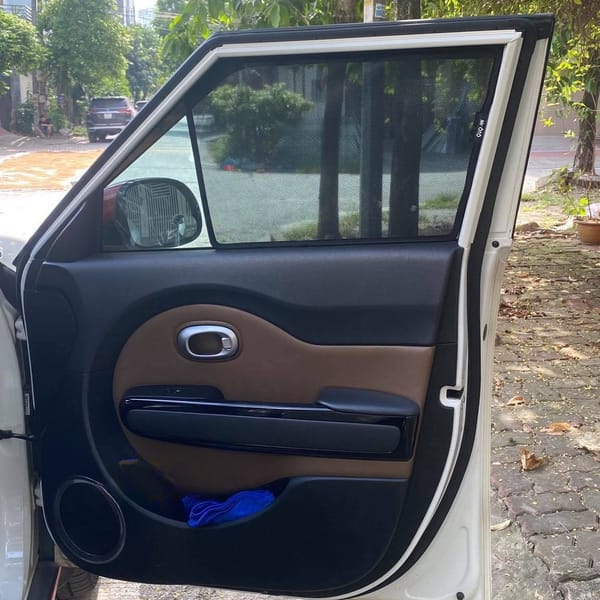 KIA SOUL 2014-2019 custom-fit car window sun shades — photo 2