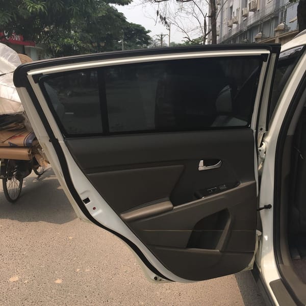 KIA SPORTAGE 2011-2016 custom-fit car window sun shades — photo 1