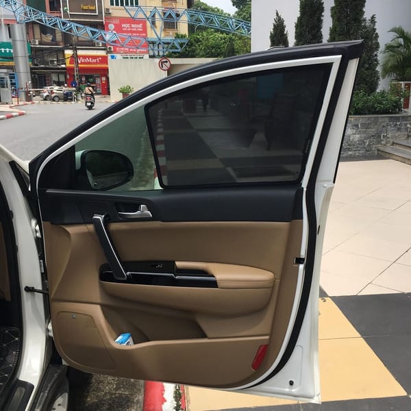 KIA SPORTAGE 2017-2022 custom-fit car window sun shades — photo 10