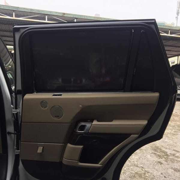 LAND ROVER RANGE ROVER AUTOBIOGRAPHY LWB custom-fit car window sun shades — photo 1