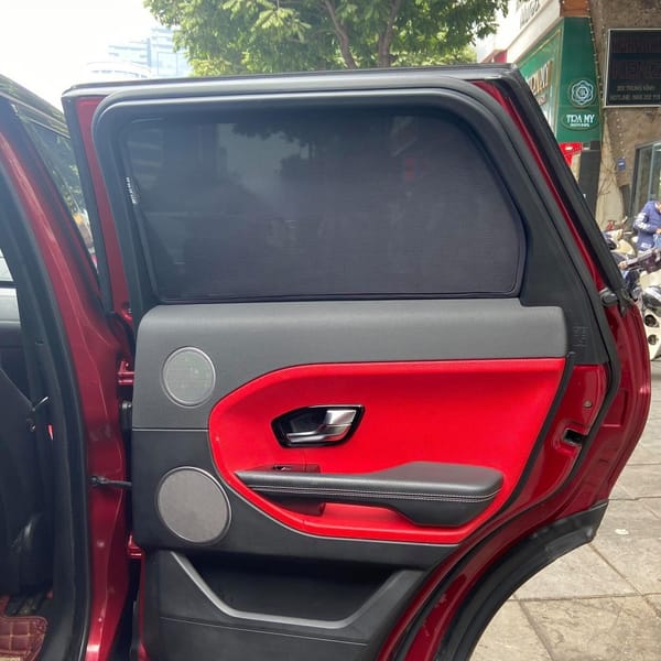 LAND ROVER RANGE ROVER EVOQUE custom-fit car window sun shades — photo 3