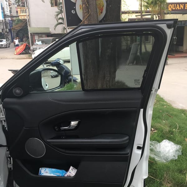 LAND ROVER RANGE ROVER EVOQUE custom-fit car window sun shades — photo 6