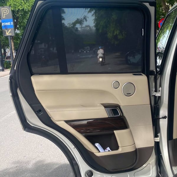 LAND ROVER RANGE ROVER SUPERCHARGED 2016-2022 custom-fit car window sun shades — photo 1