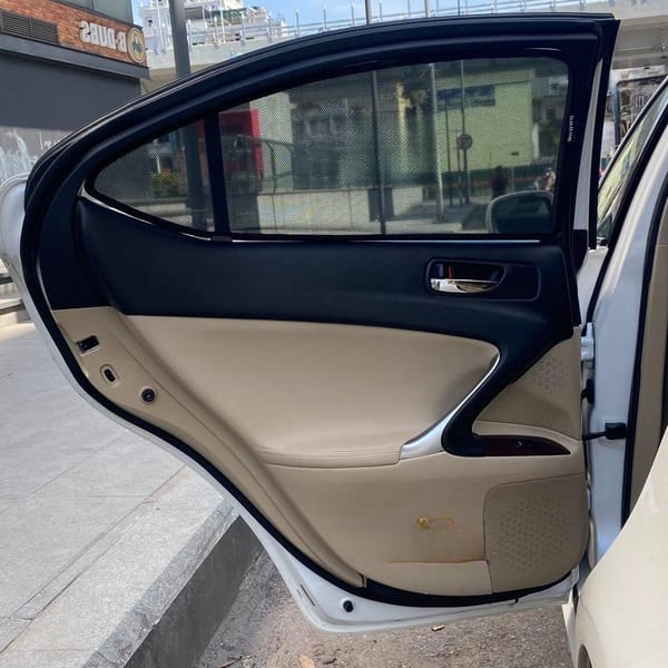LEXUS IS250 custom-fit car window sun shades — photo 3
