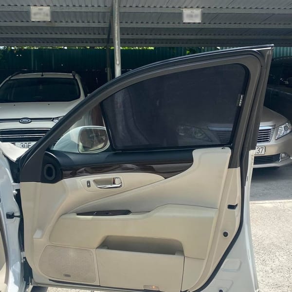 LEXUS LS460 custom-fit car window sun shades — photo 4