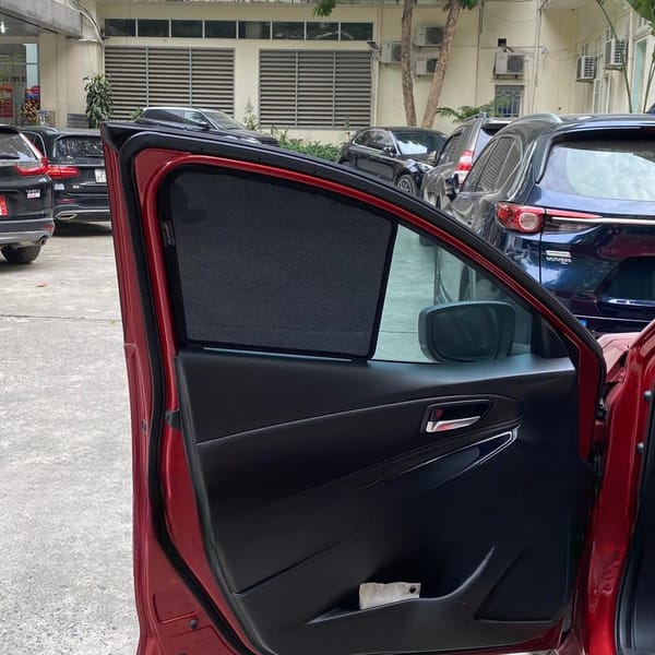MAZDA 2 2016-2025 custom-fit car window sun shades — photo 3