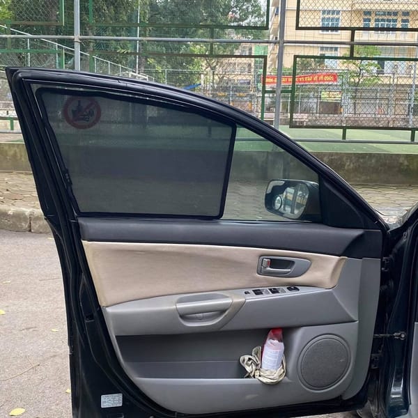 MAZDA 3 2004-2008 custom-fit car window sun shades — photo 4
