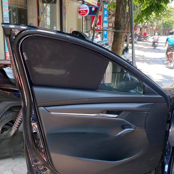 MAZDA 3 HATCHBACK 2020-2025 custom-fit car window sun shades — photo 2