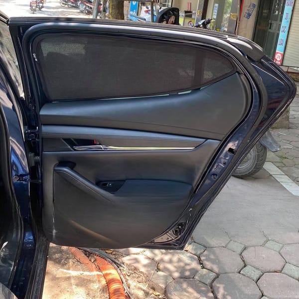 MAZDA 3 HATCHBACK 2020-2025 custom-fit car window sun shades — photo 3