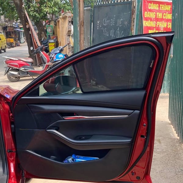 MAZDA 3 HATCHBACK 2020-2025 custom-fit car window sun shades — photo 8
