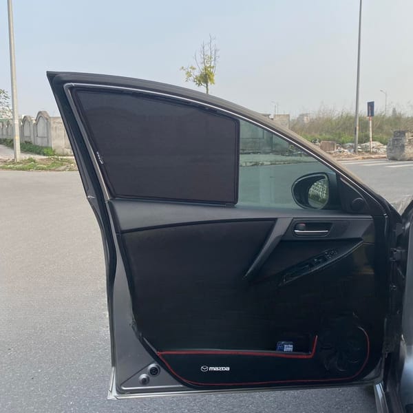 MAZDA 3 2009-2014 custom-fit car window sun shades — photo 2