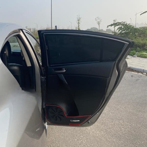 MAZDA 3 2009-2014 custom-fit car window sun shades — photo 3