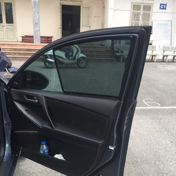 MAZDA 3 2009-2014 custom-fit car window sun shades — photo 8