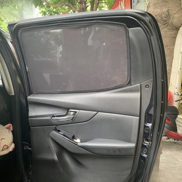 MAZDA BT-50 2021-2025 custom-fit car window sun shades — photo 3