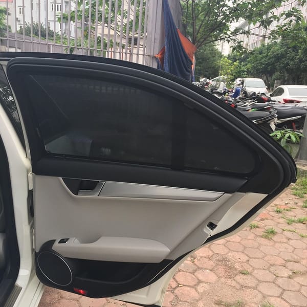 MERCEDES C200 2008-2015 custom-fit car window sun shades — photo 7