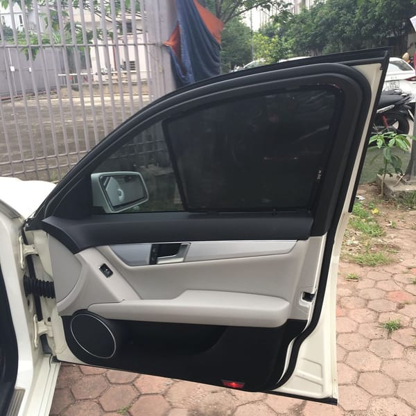 MERCEDES C200 2008-2015 custom-fit car window sun shades — photo 8