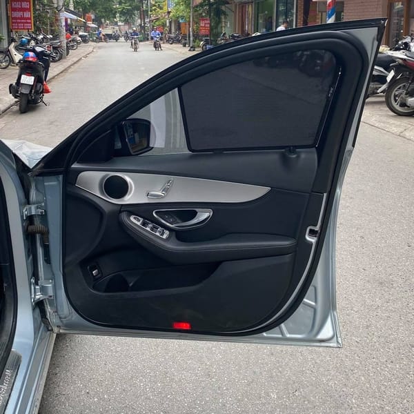 MERCEDES C200 2016-2021 custom-fit car window sun shades — photo 8