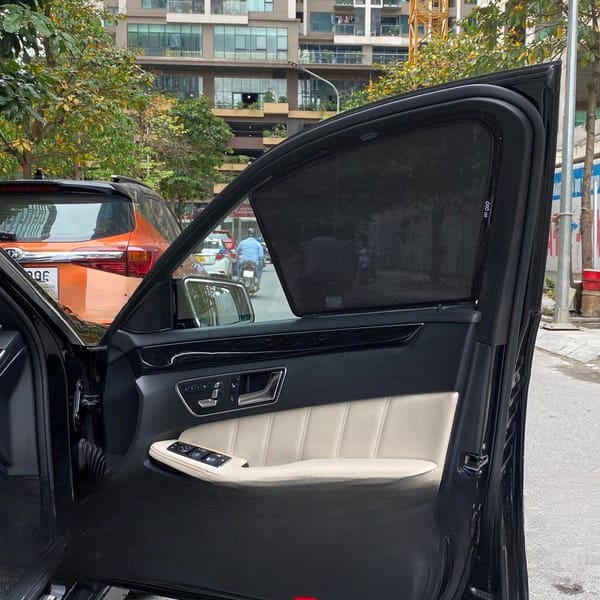 MERCEDES E200 2016-2022 custom-fit car window sun shades — photo 2