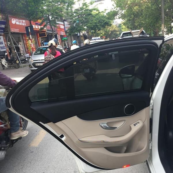 MERCEDES E200 2016-2022 custom-fit car window sun shades — photo 12
