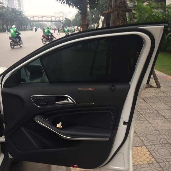 MERCEDES GLA 250 custom-fit car window sun shades — photo 3