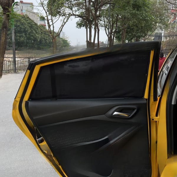 MG MG5 2022-2025 custom-fit car window sun shades — photo 1