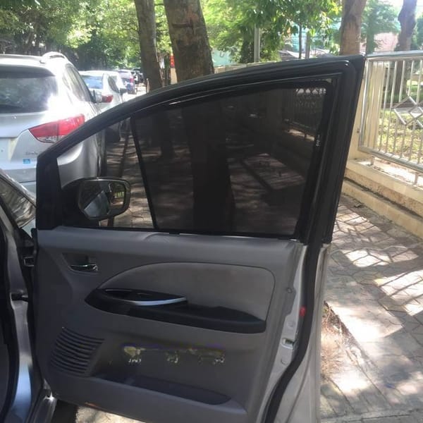 MITSUBISHI GRANDIS custom-fit car window sun shades — photo 2