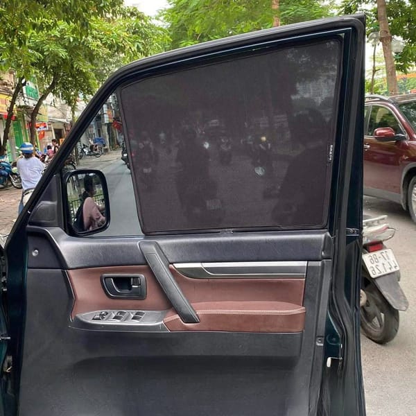 MITSUBISHI PAJERO V73 2000-2006 custom-fit car window sun shades — photo 4