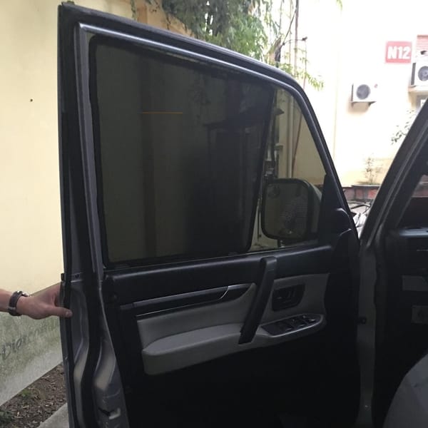 MITSUBISHI PAJERO V73 2000-2006 custom-fit car window sun shades — photo 5