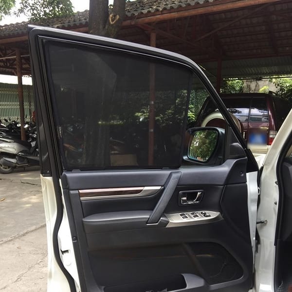 MITSUBISHI PAJERO V93 2015-2019 custom-fit car window sun shades — photo 2