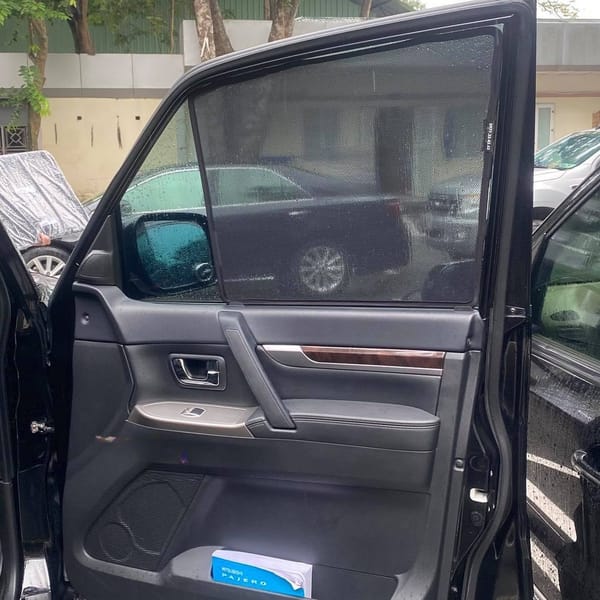 MITSUBISHI PAJERO V93 2015-2019 custom-fit car window sun shades — photo 9