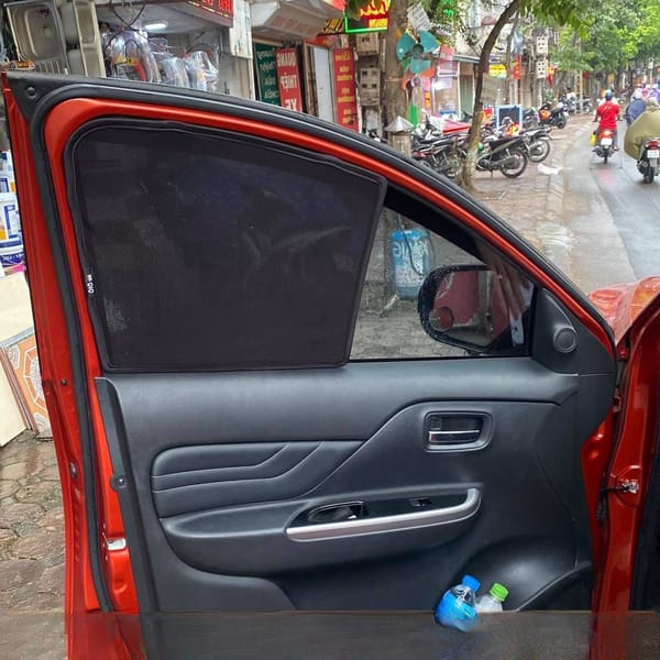 MITSUBISHI TRITON 2015-2018 custom-fit car window sun shades — photo 5
