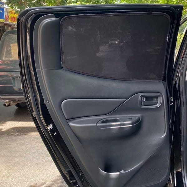 MITSUBISHI TRITON 2019-2023 custom-fit car window sun shades — photo 2