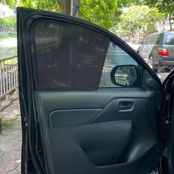 MITSUBISHI TRITON 2019-2023 custom-fit car window sun shades — photo 3