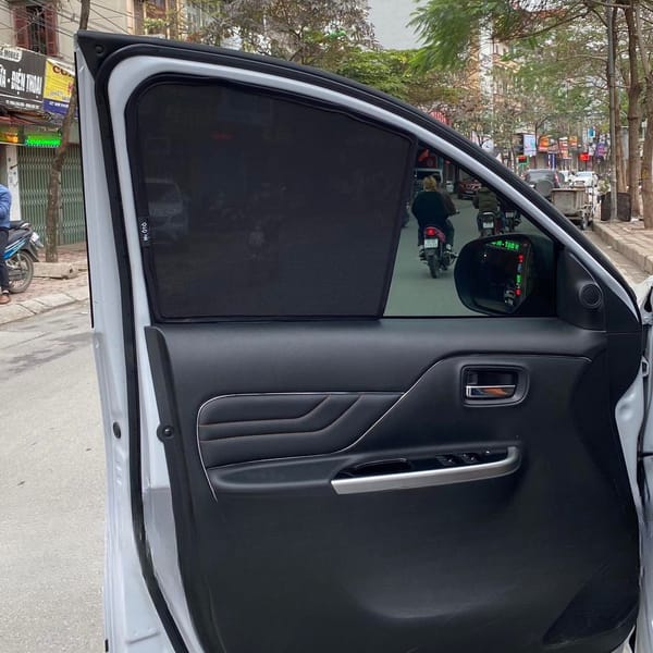 MITSUBISHI TRITON 2019-2023 custom-fit car window sun shades — photo 9