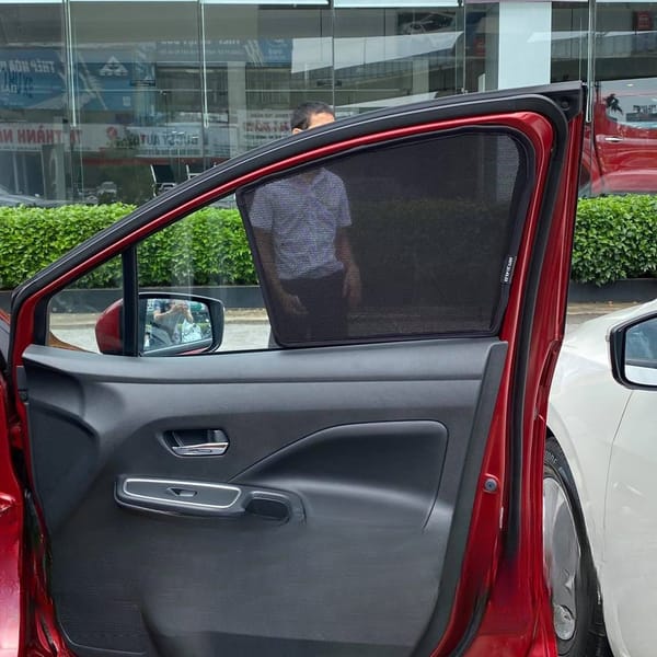NISSAN ALMERA custom-fit car window sun shades — photo 2