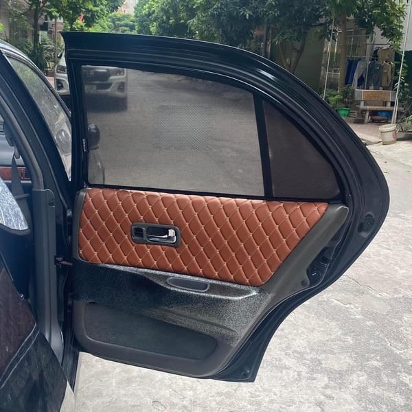 NISSAN BLUEBIRD custom-fit car window sun shades — photo 1