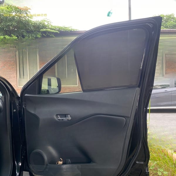 NISSAN KICKS custom-fit car window sun shades — photo 4