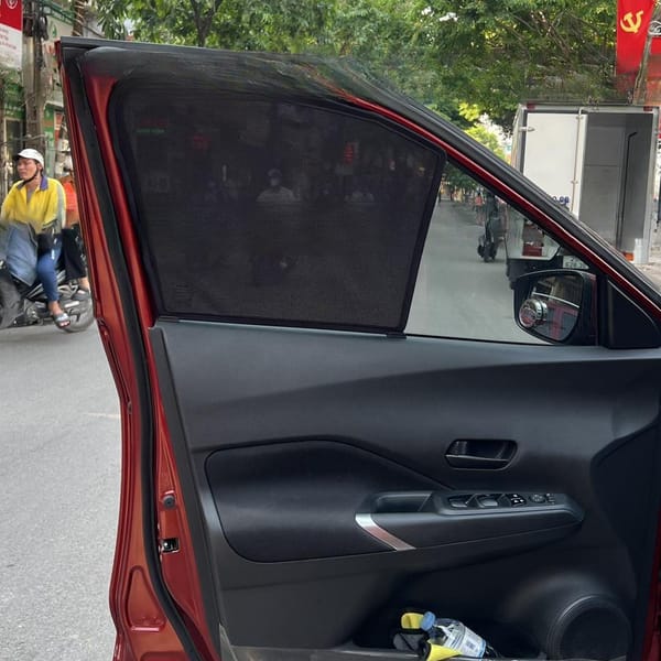 NISSAN KICKS custom-fit car window sun shades — photo 6