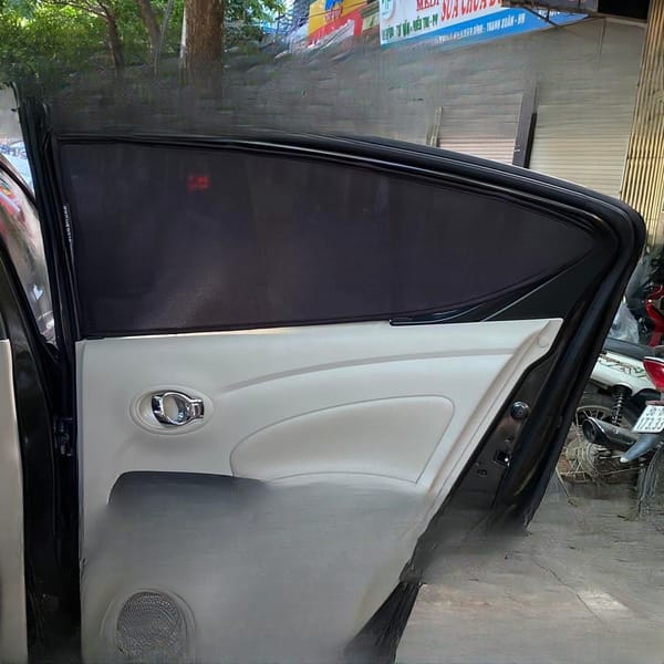 NISSAN SUNNY custom-fit car window sun shades — photo 1