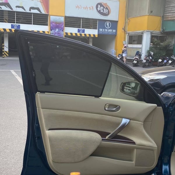 NISSAN MAXIMA 2009-2015 custom-fit car window sun shades — photo 8