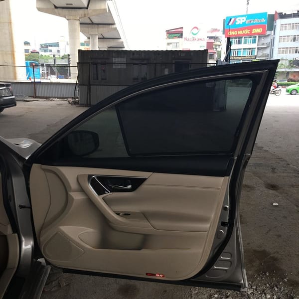 NISSAN MAXIMA 2016-2020 custom-fit car window sun shades — photo 4