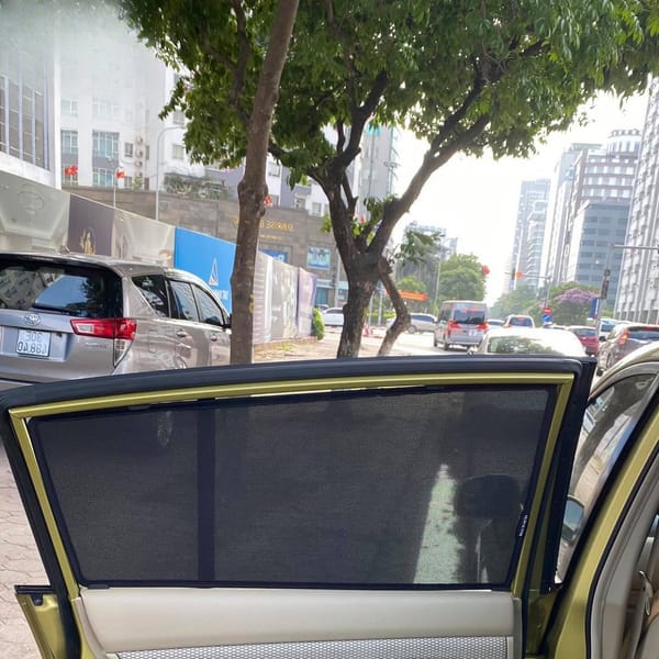 NISSAN TIIDA HATCHBACK custom-fit car window sun shades — photo 3
