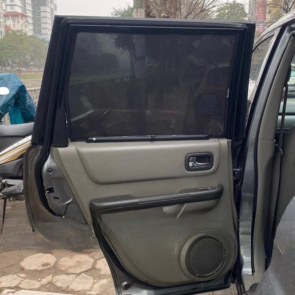 NISSAN X-TRAIL T30 2001-2007 custom-fit car window sun shades — photo 1