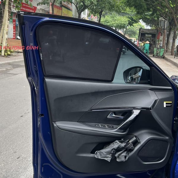 PEUGEOT 2008 custom-fit car window sun shades — photo 2