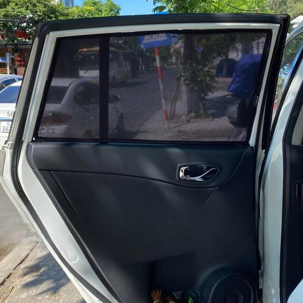 RENAULT KOLEOS custom-fit car window sun shades — photo 1