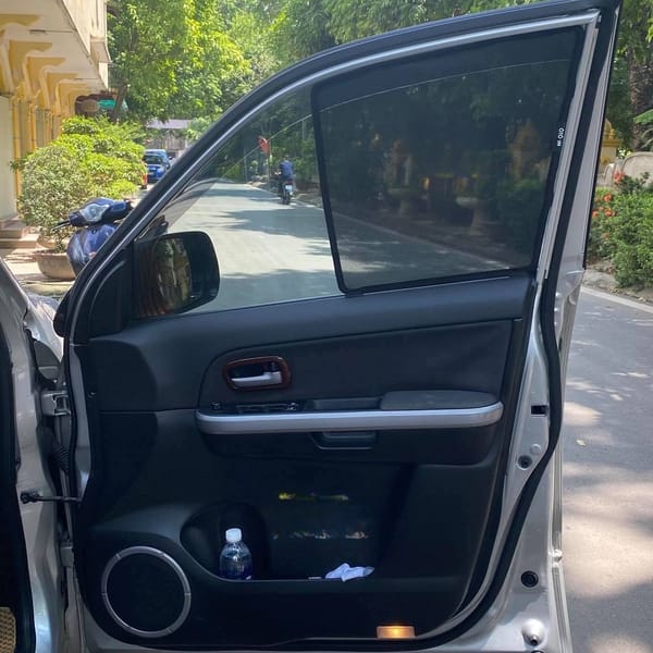 SUZUKI GRAND VITARA custom-fit car window sun shades — photo 2