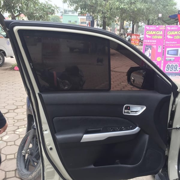 SUZUKI VITARA 2015-2026 custom-fit car window sun shades — photo 2