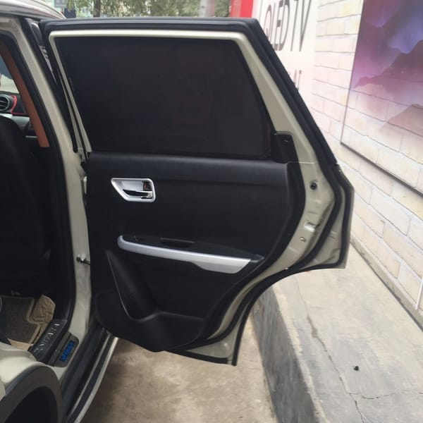SUZUKI VITARA 2015-2026 custom-fit car window sun shades — photo 3